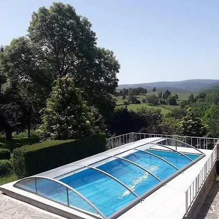 Domaine Sainte Germaine 8pers Vakantiehuis Luc (Lozere)
